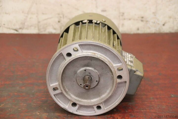 Elektromotor 0,37 kW 2800 tpm B&K 1LA2026-4AB