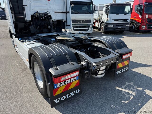 Standardni tegljač Volvo fh 500 i-save