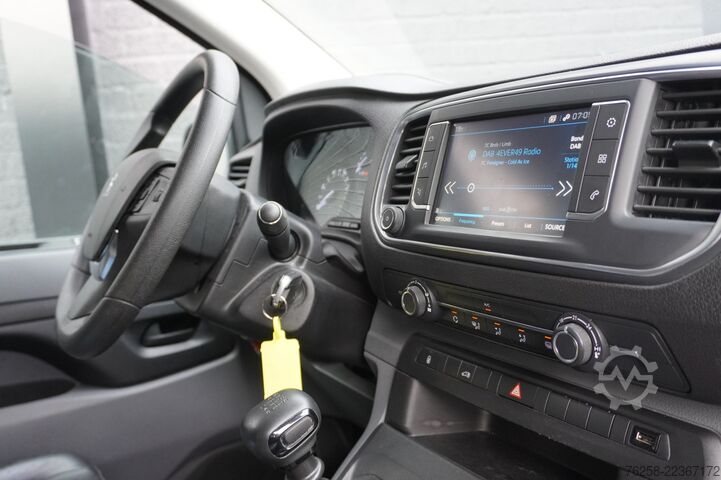 Delivery van Peugeot Expert 1.5 BlueHDI 100PK L2 EURO 6 - Airco - Na...
