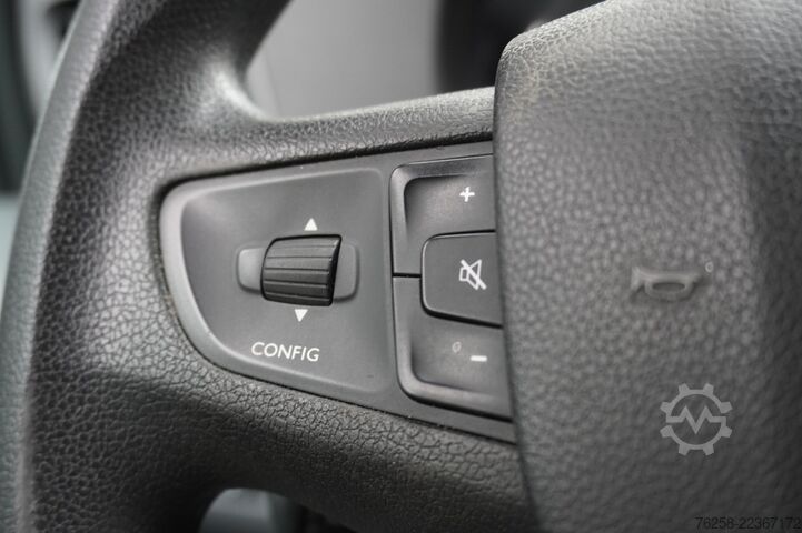 Delivery van Peugeot Expert 1.5 BlueHDI 100PK L2 EURO 6 - Airco - Na...