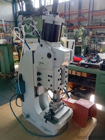 Presă de montaj pneumatică SCHMIDT -- 28 kN