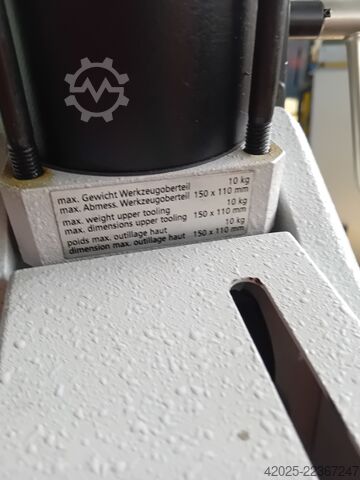 Presă de montaj pneumatică SCHMIDT -- 28 kN