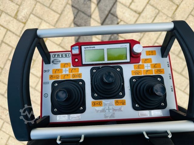 Grue montée sur camion VOLVO FH 540 6x2 Container Fassi F545 Heck