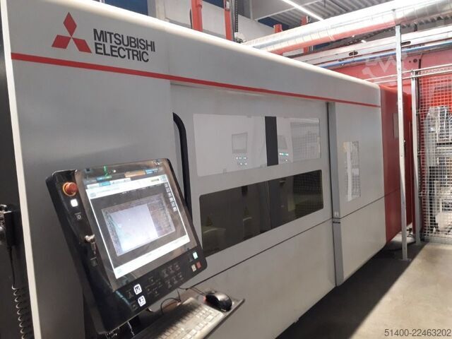 Macchina da taglio laser Mitsubishi ML3015GX(D2)-F60