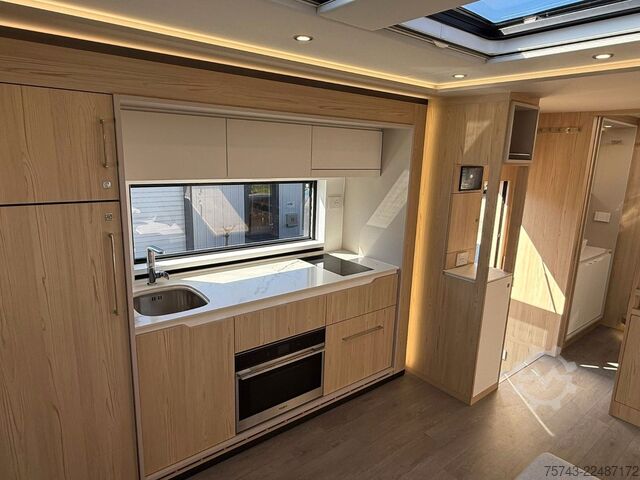 Kamp prikolica/kamper MERCEDES-BENZ Actros 2651 STX Motorhome mit Heckgarage