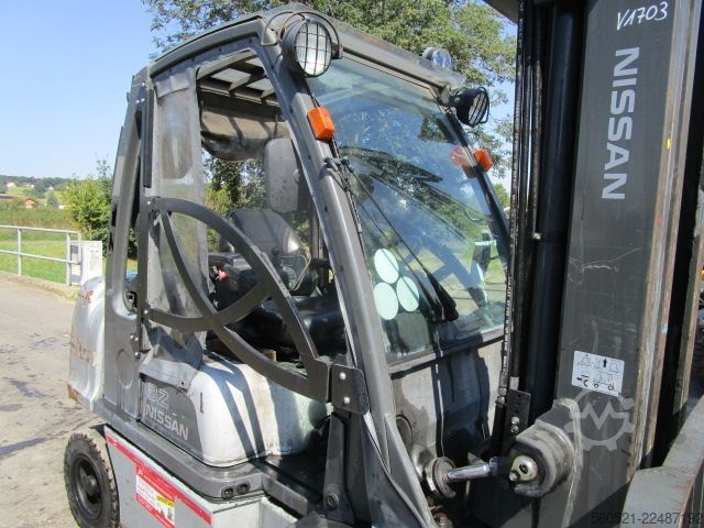 Wózek widłowy z silnikiem wysokoprężnym Nissan 3,2 Ton.-Triplex-FH 5,5m + Seitenschieber