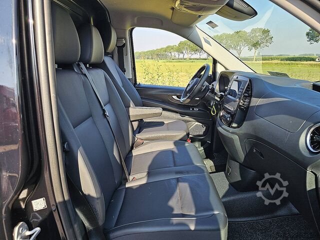 Camioneta familiar de techo alto MERCEDES-BENZ EVITO L2 280KM WLTP 60kWh!