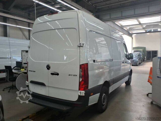 Furgon Mercedes-Benz Sprinter 317 CDI,L2H2,Automatik,Kamera,Navi