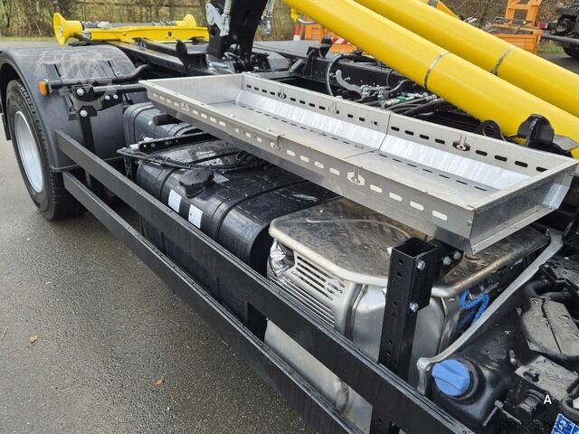 Roll-off tipper truck man TGM 15.290 BL Abrollkipper Multihook City+1570mm