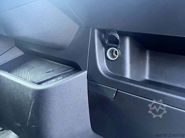 Ponyvával szerelt furgon RENAULT Master 170PS 9EP-Plane LBW TopSleeper