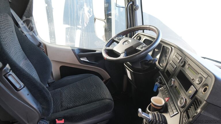 Standard-SZM Mercedes-Benz Actros 1942 tractor unit
