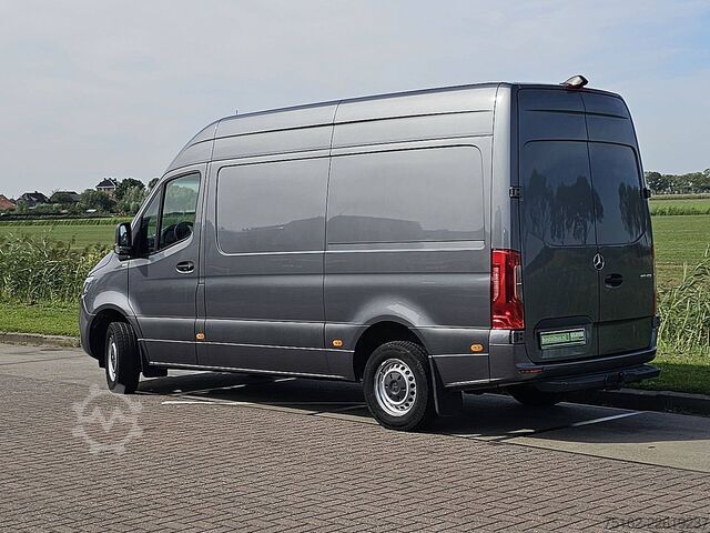 Carrinha de tejadilho alto MERCEDES-BENZ SPRINTER 317 L2H2 LED Navi Autom.