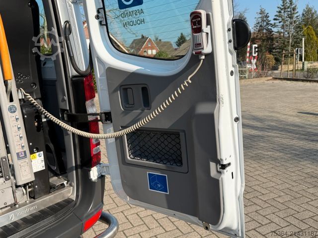 Minibuss MERCEDES-BENZ Sprinter 314 BlueTEC 9Sitze Motor baut Druck auf