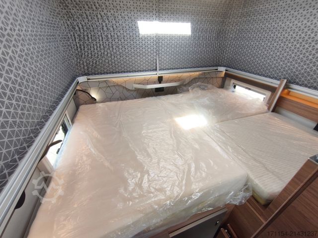 Halvintegrerad husbil WEINSBERG X-Cursion CUV 500 MQ mit slideBett,4 personen