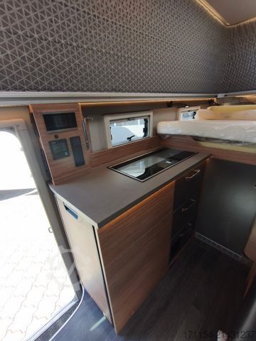 Halvintegrerad husbil WEINSBERG X-Cursion CUV 500 MQ mit slideBett,4 personen