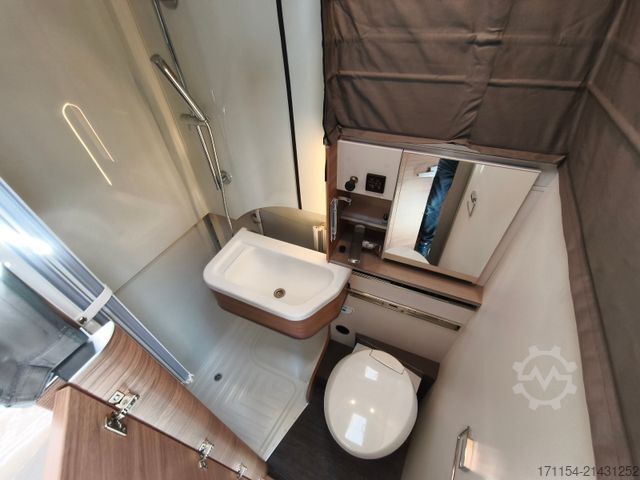 Halvintegrerad husbil WEINSBERG X-Cursion CUV 500 MQ mit slideBett,4 personen