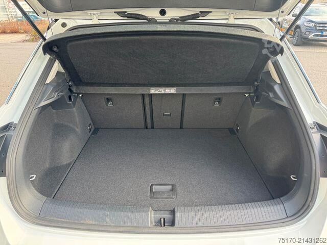 Πλατφόρμα φόρτωσης Volkswagen T-Roc Style+RLine+AHK+ACC+LED+MirrowLink