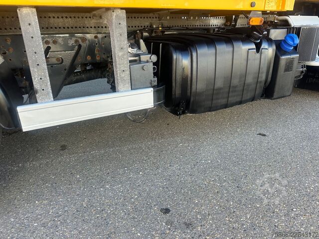 Ponyvával szerelt furgon IVECO 80-21 Eurocargo Doka Pr.&Pl.6 Sitzer Euro6 Klima