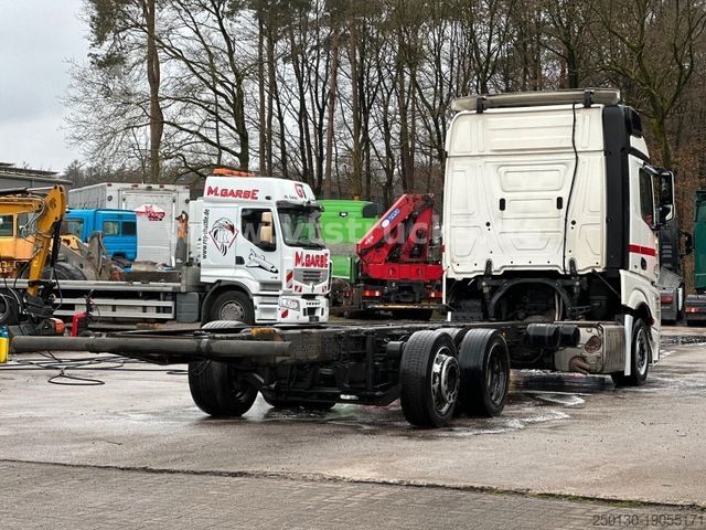 Chassis de carrinha MERCEDES-BENZ Actros 250 6x2 Fahrgestell Euro6 Lenk-/Lift