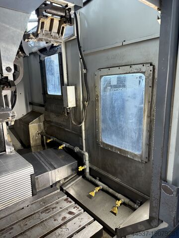 Pionowe centrum obróbcze Mori Seiki CV-500A