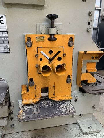 Schaar-/ponsmachine FICEP 604 N