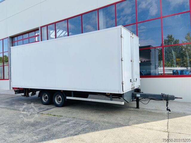Remolque caja Tang, Karl K105  Tandem Kofferanhänger vorn Durchladbar