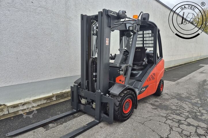 Diesel vorkheftruck Linde H30T/393-02