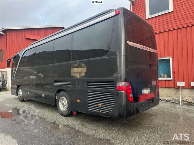 Setra S411 turistbuss med 29+2+1 säten och vinterdäck. Setra S411 tour bus w/ 29+2+1 seats and winter tires. Lo