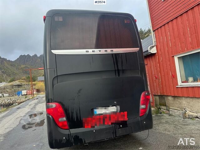 Setra S411 turistbuss med 29+2+1 säten och vinterdäck. Setra S411 tour bus w/ 29+2+1 seats and winter tires. Lo