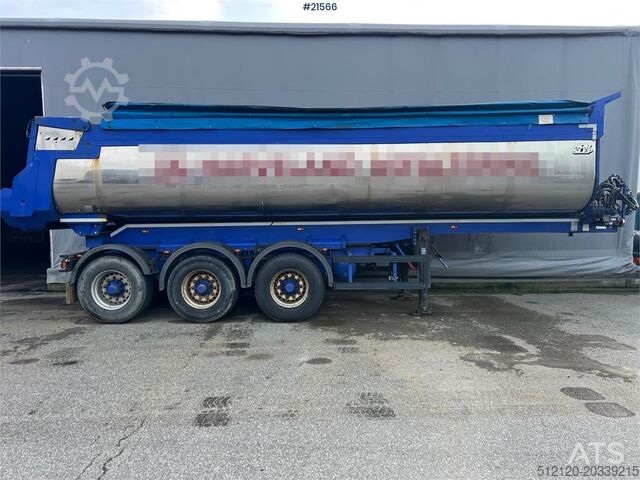 Benne Langendorf 3 axle asphalt semi w/ Hydraulic canopy