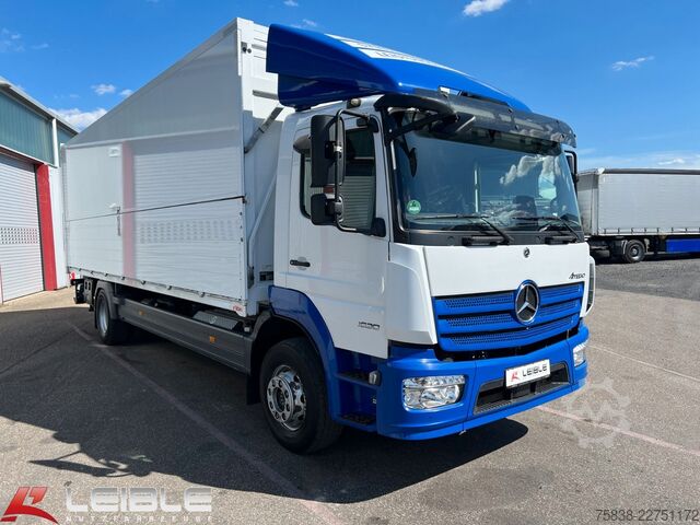 Vrachtwagen met bakwagen MERCEDES-BENZ Atego 1630 *Zikun Getränke Schwenkwand*Bär LBW*