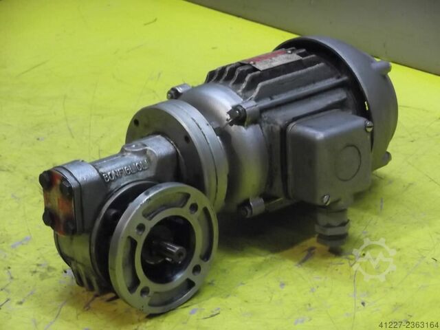 Převodový motor 0,12 kW 280 ot / min Bonfiglioli 55BN-2