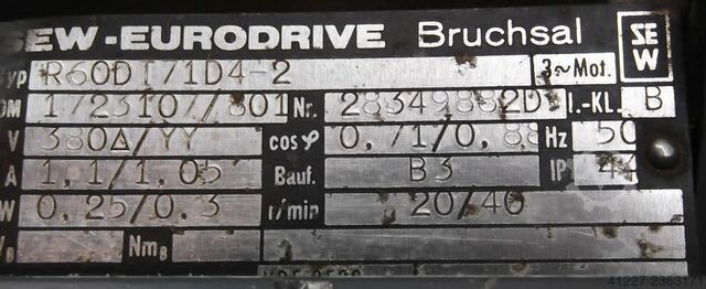 Tandwielmotor 0,25/0,3 kW 20/40 tpm SEW-EURODRIVE R60DT71D4-2