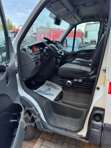 Box van Iveco Daily **35C15-EURO 5-MOTOR 3.0**