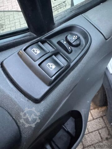 Box van Iveco Daily **35C15-EURO 5-MOTOR 3.0**