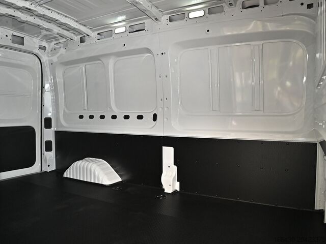 Bestelwagen met verhoogd dak Maxus eDELIVER 9 KA L3H2 77 kW/h Neues Modell Klima