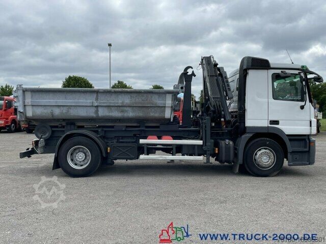 Haakarm vrachtwagen Mercedes-Benz 1841L Abroller + Kran + FB 7.6m=1.2 t.