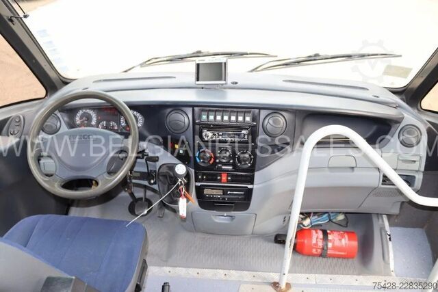 Kleinbus Iveco Thesi / Automatic gear box / Retarder / Lift