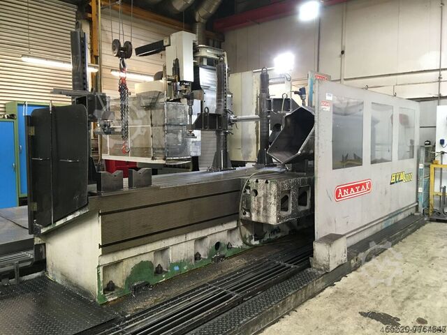 Reizende kolom freesmachine ANAYAK HVM 6000