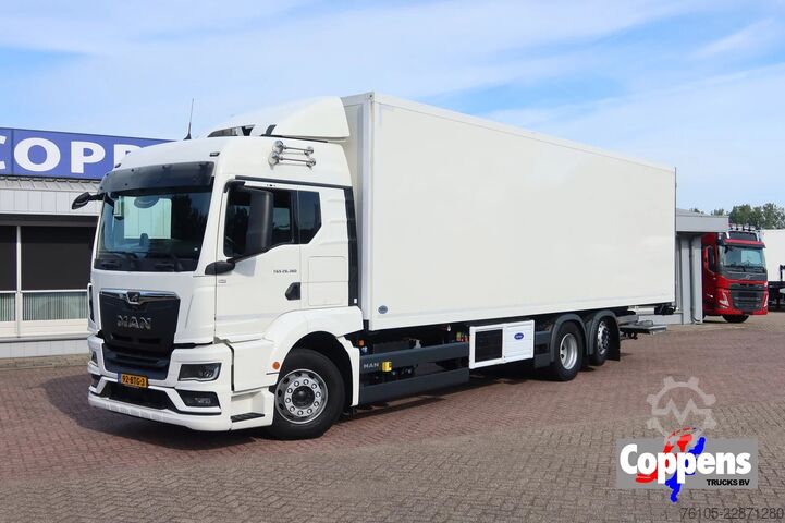 Gekoeld/bevroren transport MAN TGS 26.360 + klep 6x2 FLOWER TRUCK  Carrier Die...