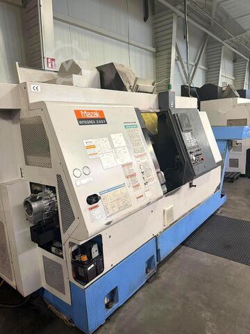 Centro de torneado y fresado CNC Mazak Integrex 200Y