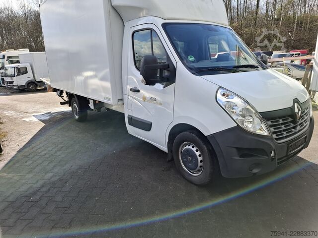 Vrachtwagen met bakwagen Renault Master 