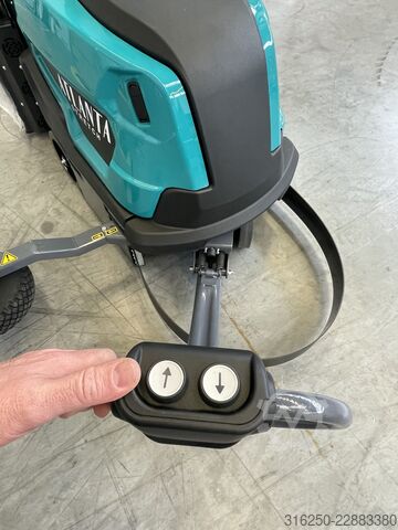 Mobiele rekwikkelaar met afstandsbediening ATLANTA - automatisches Folienanlegen NEOS 120-400% PreStretch