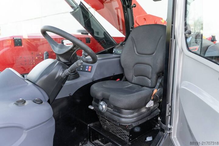 Teleszkópos rakodó Manitou MT 730