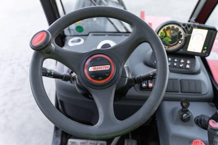 Teleszkópos rakodó Manitou MT 730