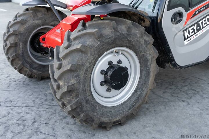 Teleszkópos rakodó Manitou MT 730