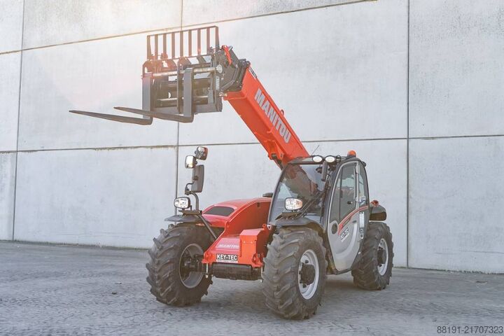 Teleszkópos rakodó Manitou MT 930
