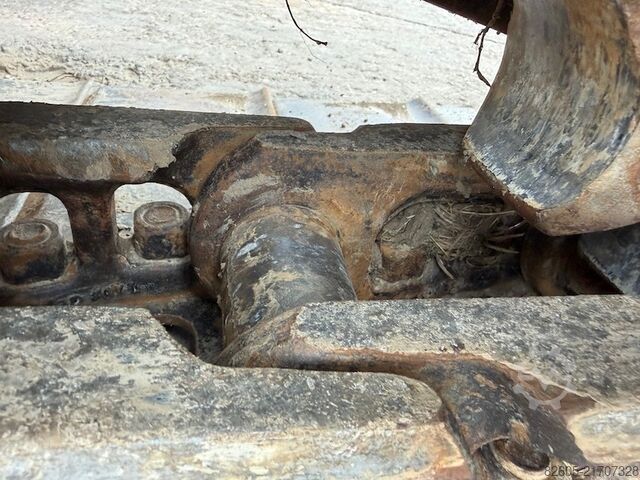 Lánctalpas kotrógép Hitachi ZX 225 US LC-5 B