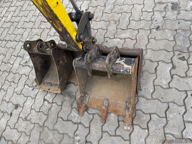 Mini-escavadora WACKER Neuson ET16 / 2019 BJ / 1.520 H / 3x Löffel