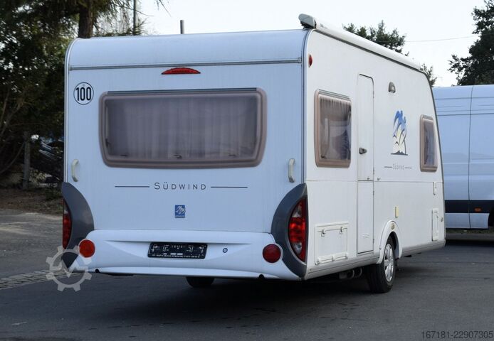 Caravana KNAUS Südwind 500 mit Markise und Mover